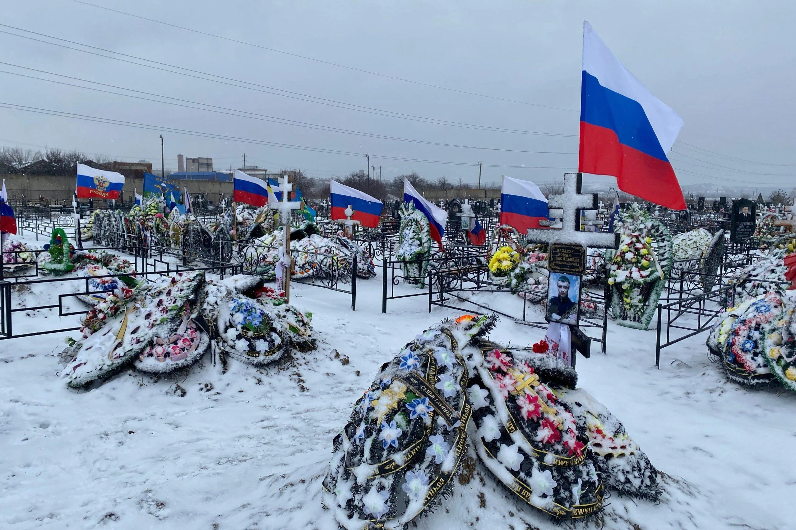 Как&nbsp;минимум 16&nbsp;384&nbsp;жителей и&nbsp;уроженцев СЗФО погибли на&nbsp;СВО